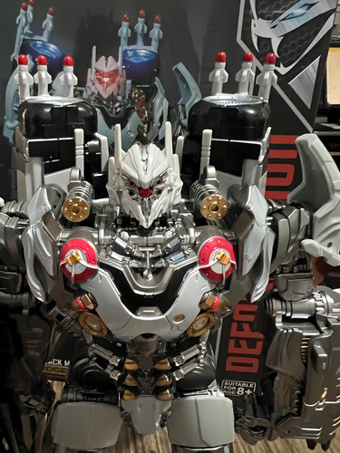 Boneco Transformers Nitro Zeus Ares Black Mamba Deformation