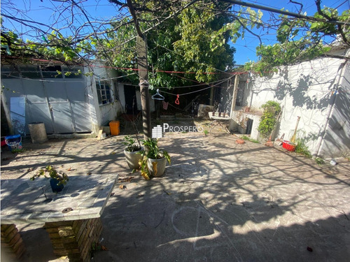 Al1961/p/1 Venta Casa 3 Dorm, Flor De Maroñas Garaje, Patio Fondo