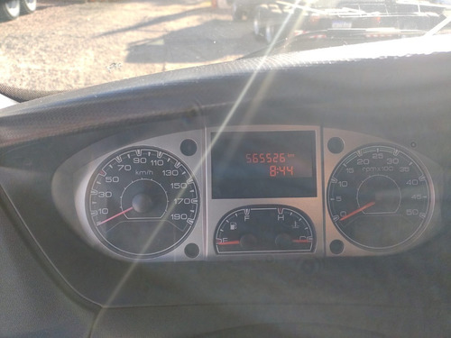 Imagem 11 de 15 de Iveco Daily 35s14 Bau De Aluminio 2013