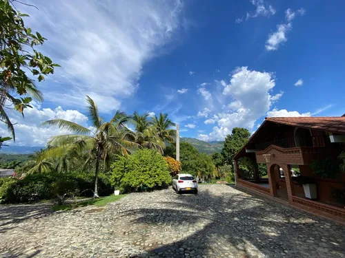 Finca En Venta En Montenegro. Cod V12702