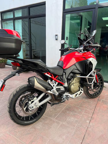 Vendo Mi Ducati Multistrada V4s Con Mucho Equipo Adicional.
