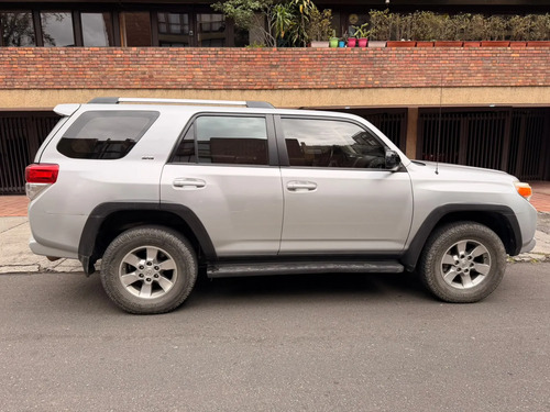 Toyota 4Runner 4.0 Sr5