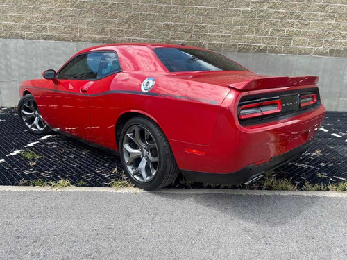 Imagen 5 de 11 de Dodge Challenger 3.6 Black Line X At 2016