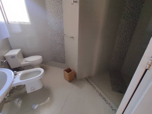 Imagen 11 de 18 de Marialba Giordano Apartamento En Venta La Trigaleña Valencia 143205