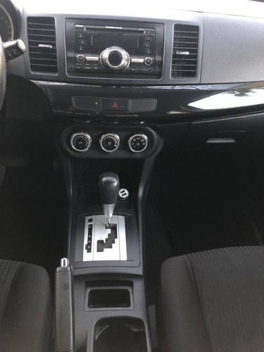 Imagem 9 de 14 de Mitsubishi Lancer 2.0 16v Gasolina 4p Automático