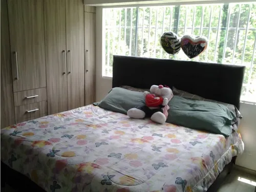 En Manzanares Oeste,se Vende