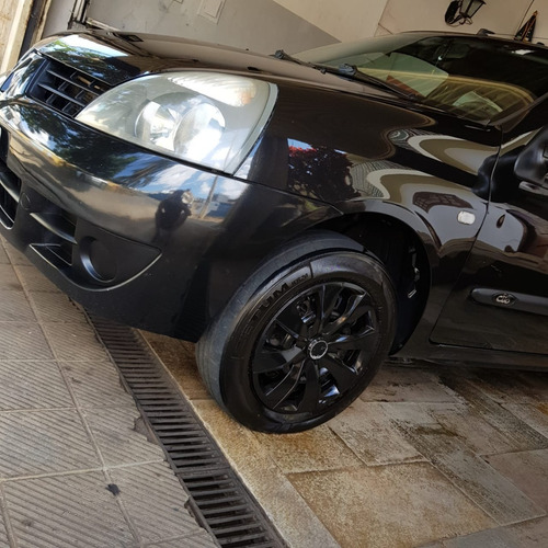 Renault Clio Sedan