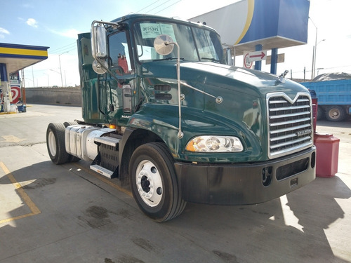 Imagen 8 de 8 de Mack Pinnacle 2013