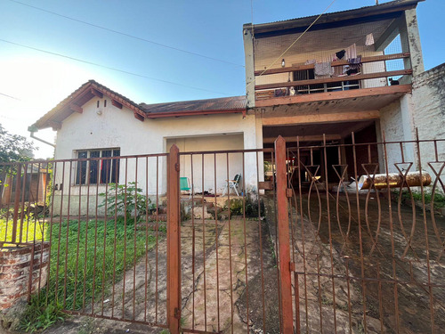 Casa Ubicada En Calle Suiza Km9, Eldorado - Misiones