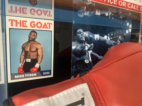 Mike Tyson Guante Everlast Autografiado Certificado Jsa G Rojo