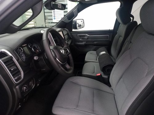 Ram 1500 Big Horm 4x4 3.6l
