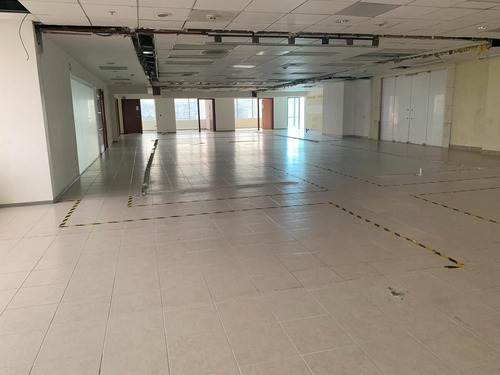 Oficina Acondicionada En Renta, Lomas Altas