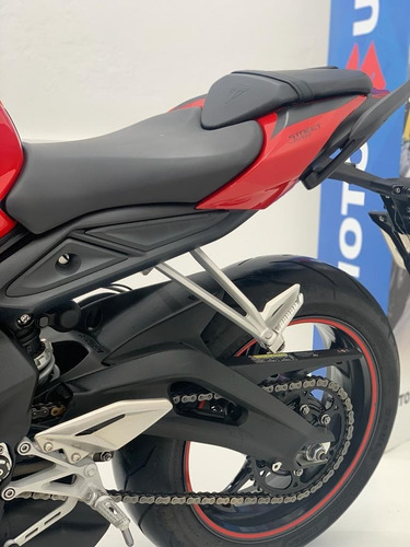 Imagem 4 de 11 de Triumph Street Triple 2018