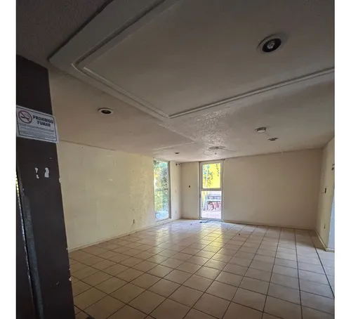 Excelente Casa En Alcaldía Tlalpan Con Uso De Suelo Comercial En Planta Baja Y Dos Locales (c)