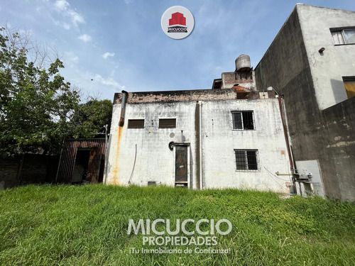 Local Con Depósito Y Departamento En Venta, Gelves 283, Belén De Escobar