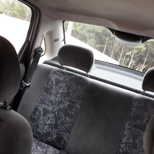 Chevrolet Corsa Sedan Millenium 2002 5 Portas 1.0