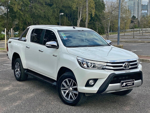 Toyota Hilux 3.0 Cd Srv Cuero 4x4 5at - A4