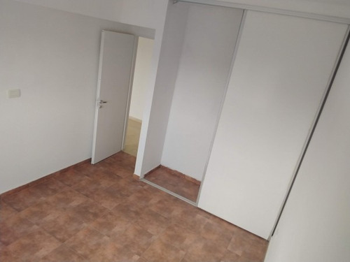Venta Departamento 2 Ambientes En Villa Luzuriaga