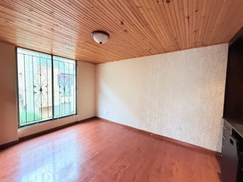 Casa En Venta En Cortijo De Serrzuela. Cod V1967