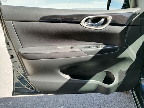 Imagen 14 de 15 de Nissan Sentra 2017
