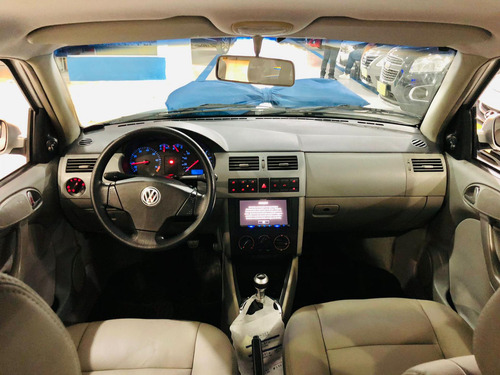 Volkswagen Gol Gol 1.0 Plus 16v 4p 2000