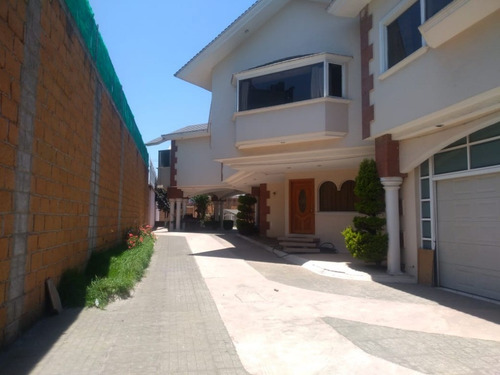 Imagen 21 de 22 de Residencia Hermosa Y Funcional, Adecuada Para Oficinas Corporativas O Negocios