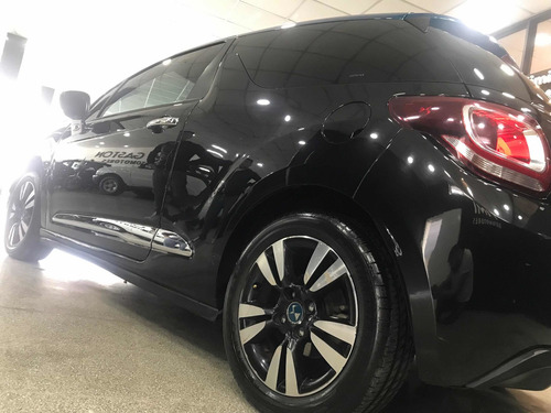 Imagen 5 de 15 de Citroën Ds3 2016 1.6 Vti 120 So Chic