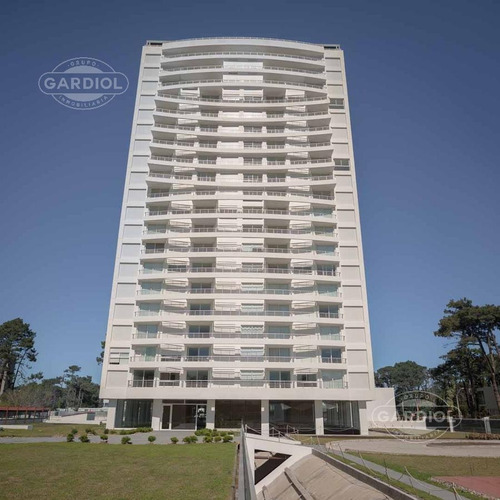 Imagen 1 de 16 de Alquiler Anual 1 Dormitorios En Roosevelt. Punta Del Este.