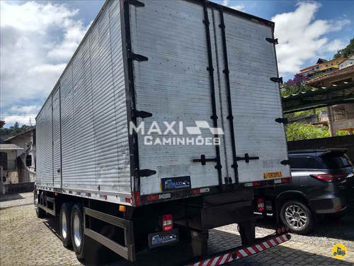 Volkswagen 24250 6x2 Truck Baú 11/12