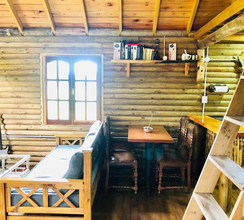 Casa Estilo Cabaña En La Caleta
