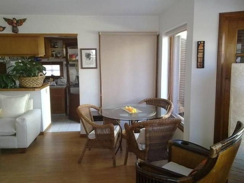 Apartamento En Venta De 2 Dormitorios En Peninsula