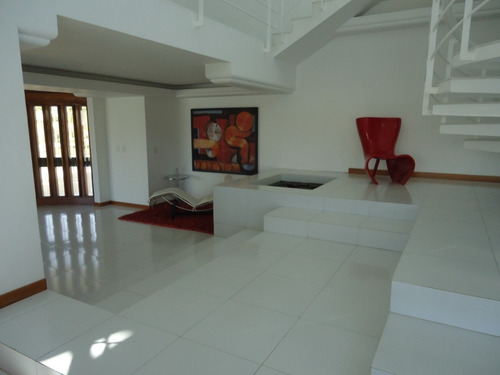 Imagen 4 de 12 de Villal ,con Piscina Y Muelle Lechería Urb. Las Villas