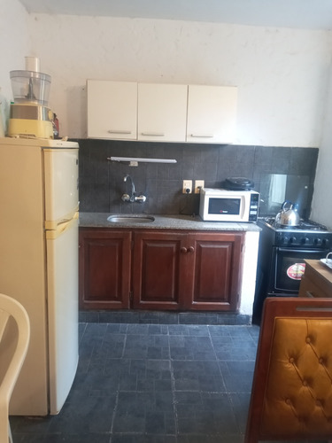 Casa De 2 Dormitorios Con Piscina Climatizada