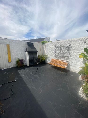 Triplex En Venta En Piñeyro