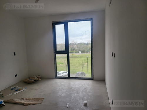 Departamento De 3 Amb, Pb Con Jardín En Venta En Armony