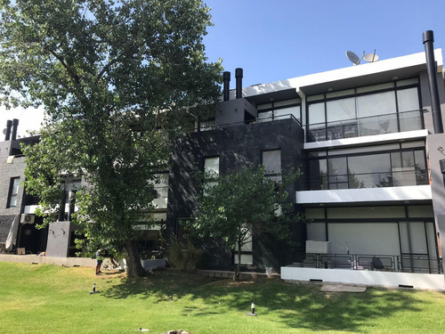 Departamento En Venta En Complejo Las Cavas, Canning