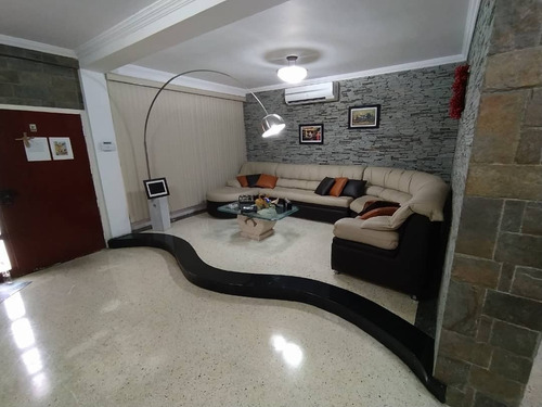 Imagen 7 de 29 de Se Vende Espectacular Y Moderna Quinta En El Limon Zona Norte De Aragua Buena Zona De Montaña Precio De Oportunidad 04243785803