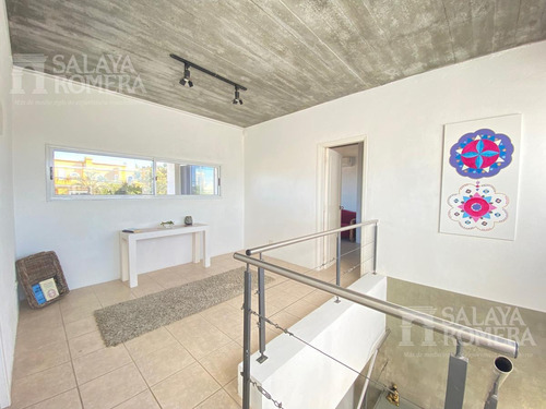 Imagen 14 de 30 de Venta: Casa 5 Dormitorios Primera Linea Montoya La Barra