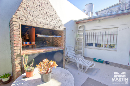 Casa 4 Ambientes Con Terraza Y Parrilla - Olivos.
