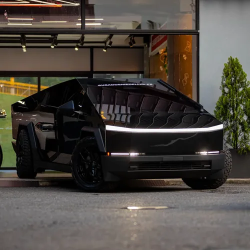 Tesla Cybertruck Foundation Series 2025