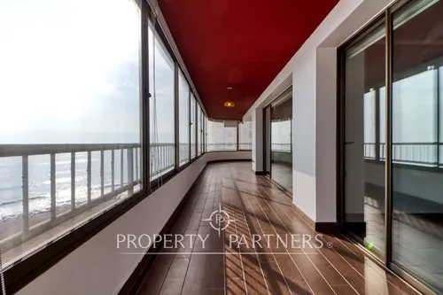 Departamento De 4 Habitaciones, Primera Línea En C...