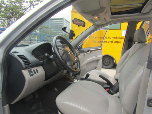 Imagen 9 de 15 de Mitsubishi Nativa 3.5 L