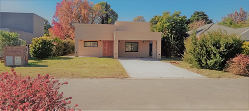 Imagen 2 de 30 de Venta Casa Quinta Lujan Del Sol Impecable Permuta