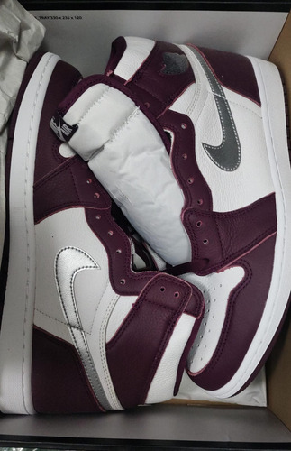 Tenis Jordan 1 High Bordeaux 30mx 12 Us (Usado)