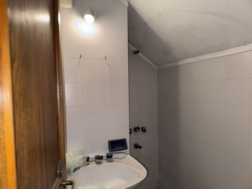 Venta Casa 4 Dormitorios Piscina Cocheras Jardin Rosario Abasto
