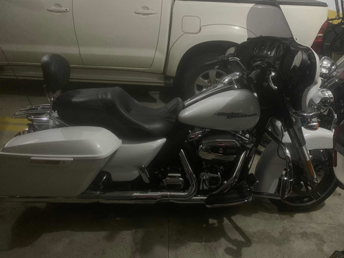 Harley Davidson Street Glide Special