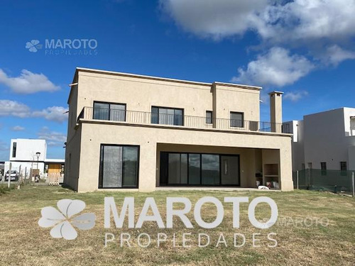 Casa En Venta En Barrio Canton Golf - Maroto Propiedades