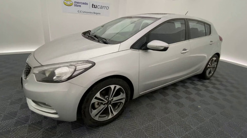 Imagen 5 de 25 de Kia Cerato Pro Sport 1.6