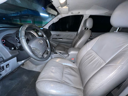 Toyota Hilux 3.0 Srv Cab. Dupla 4x4 Aut. 4p