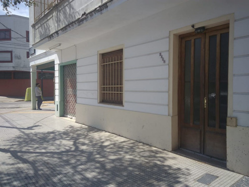 Villa Luro - 3 Amb - 1er Piso  -  Balcon - Frente   -